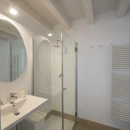 Academia Apart Otel 3*