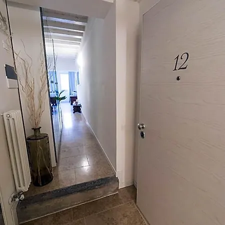 Academia Apart Otel 3*