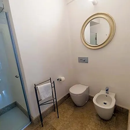 Academia Apart Otel
